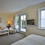 Szálloda Und Restaurant Joerg Mueller 4*