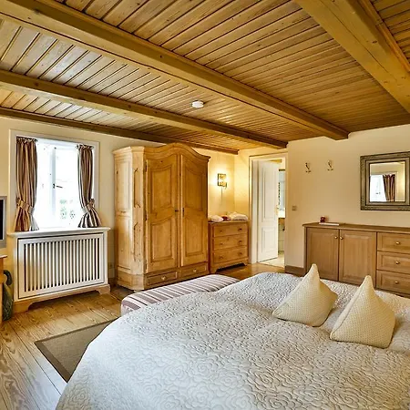 Und Restaurant Jörg Müller Hotel 4*