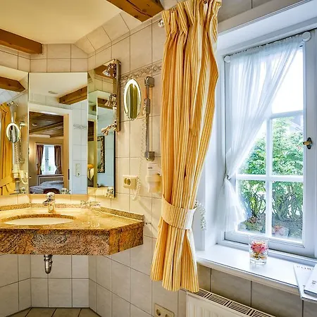 Und Restaurant Jorg Muller Otel 4*