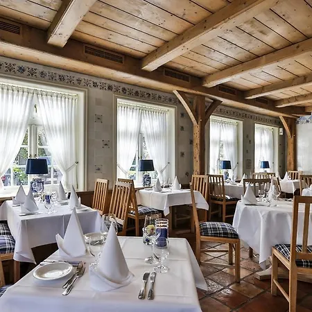 Und Restaurant Joerg Mueller מלון 4*