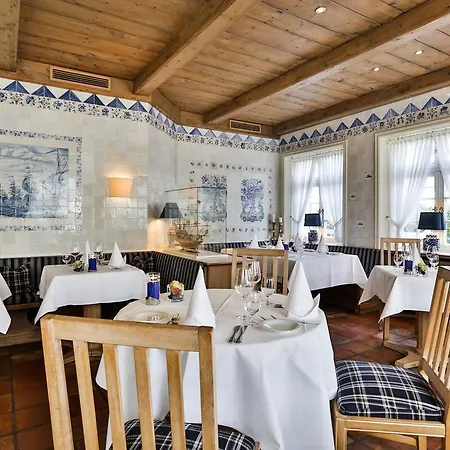 מלון Und Restaurant Joerg Mueller ווסטרלנד