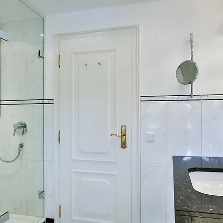 Und Restaurant Jorg Muller