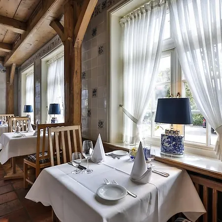 Und Restaurant Joerg Mueller 4*
