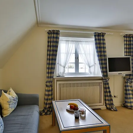 Und Restaurant Jorg Muller Otel 4*