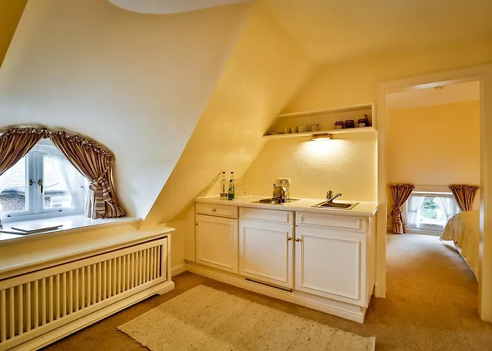 Und Restaurant Joerg Mueller מלון 4*