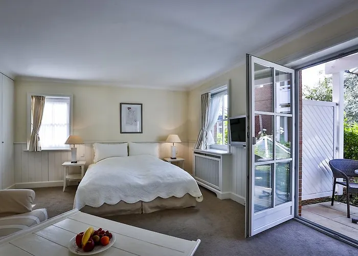 מלון Und Restaurant Joerg Mueller ווסטרלנד