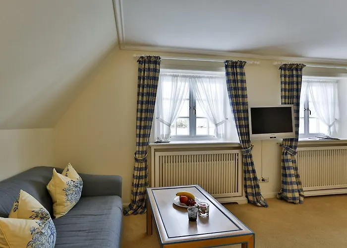 Und Restaurant Joerg Mueller מלון 4*